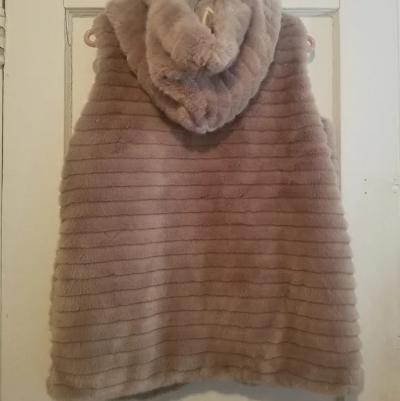 Ashley Stewart Faux Fur Vest in Taupe - Picture 3 of 8